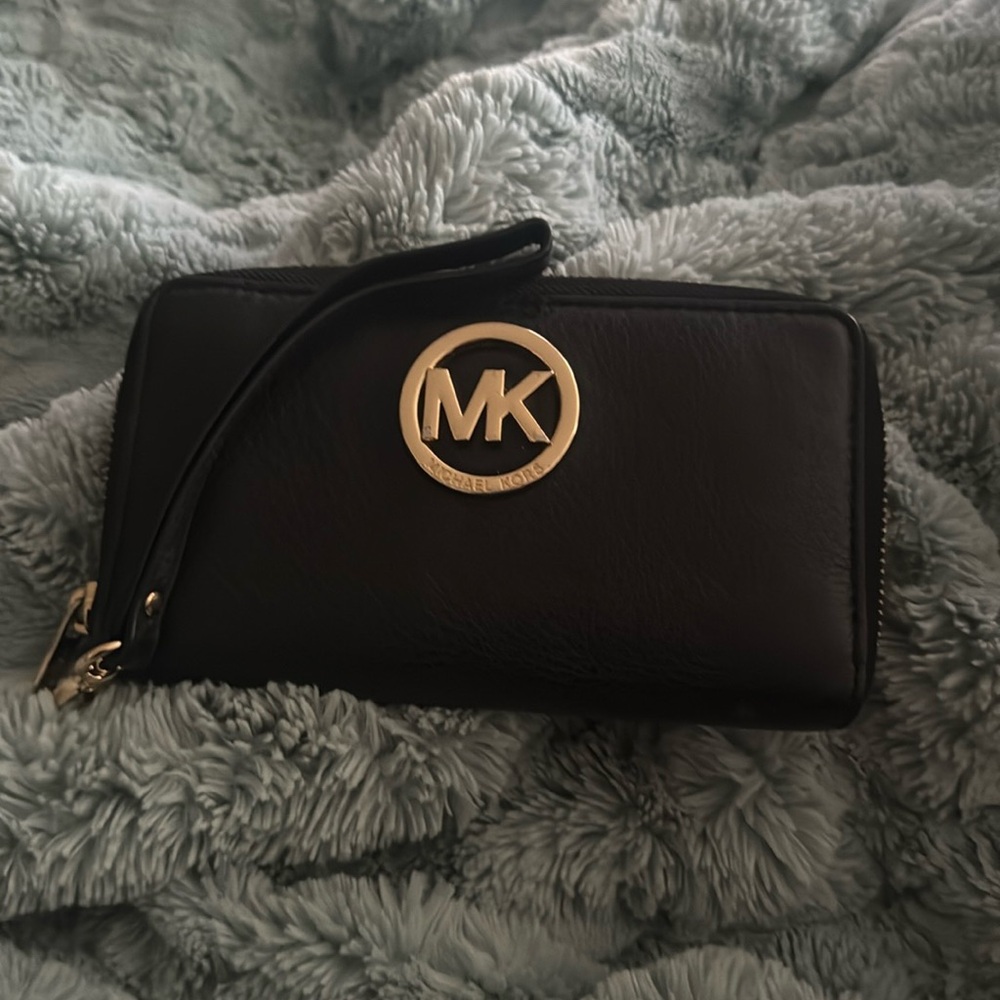 Michael Kors black wallet